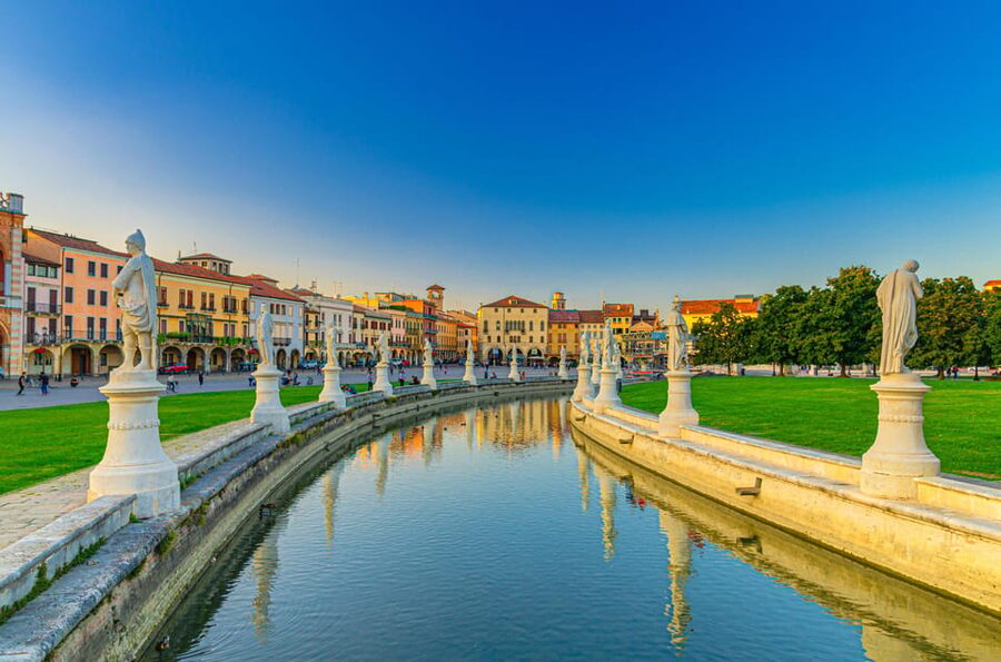 Private Padua Top City Sights Guided Tour - Piazza dei Signori and Padua’s public face