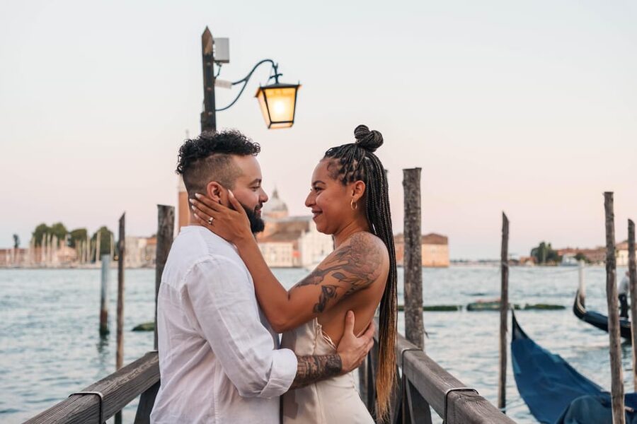 Private Photoshoot of Your Gondola Ride in Venice - What to wear and what to bring