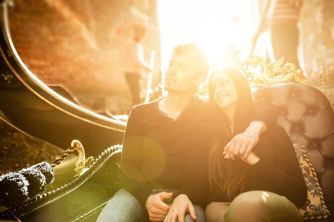 Private Photoshoot on Personal Gondola in Venice - Boarding the personal gondola for 30 minutes