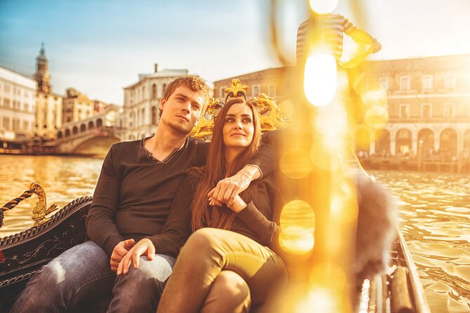 Private Photoshoot on Personal Gondola in Venice - How much value do you get for $348.76?