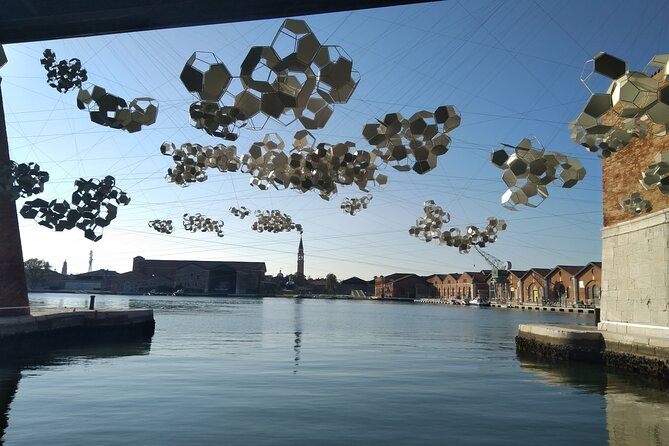 Private tour Biennale 2026: In Minor Key - An art historian changes the way you see difficult work