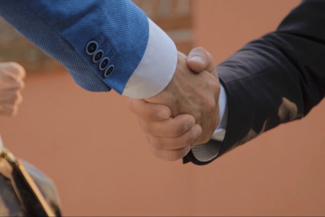Private Transfer from Venice Airport to Venice - From Marco Polo arrivals to your name sign