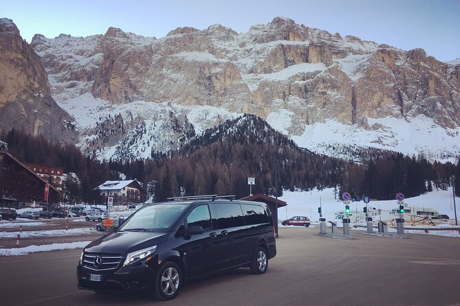 Private Transfer to Verona - A private car makes sense for a group of eight