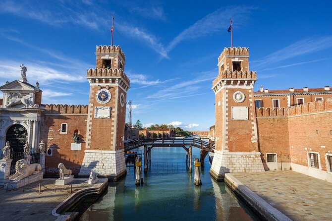 Private Venice Canal Cruise: 2-Hour Grand Canal and Secret Canals - A short walk through the Jewish Ghetto