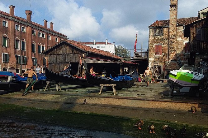 Private Venice walking tour plus Murano island lunch and glass factory visit - What is included, and what is not