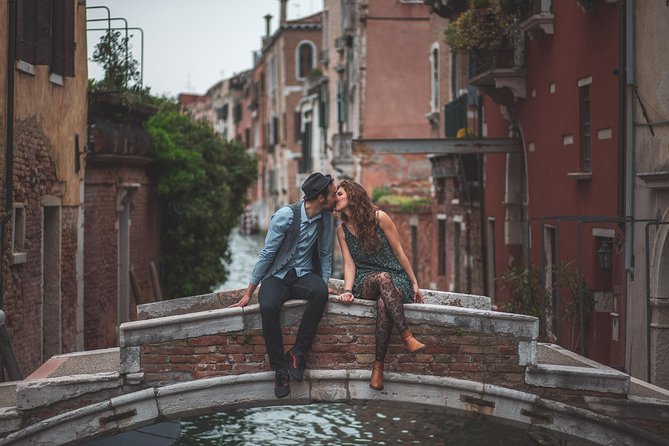 Professional Photographer in Venice, Italy - Meeting at St. Mark’s Square
