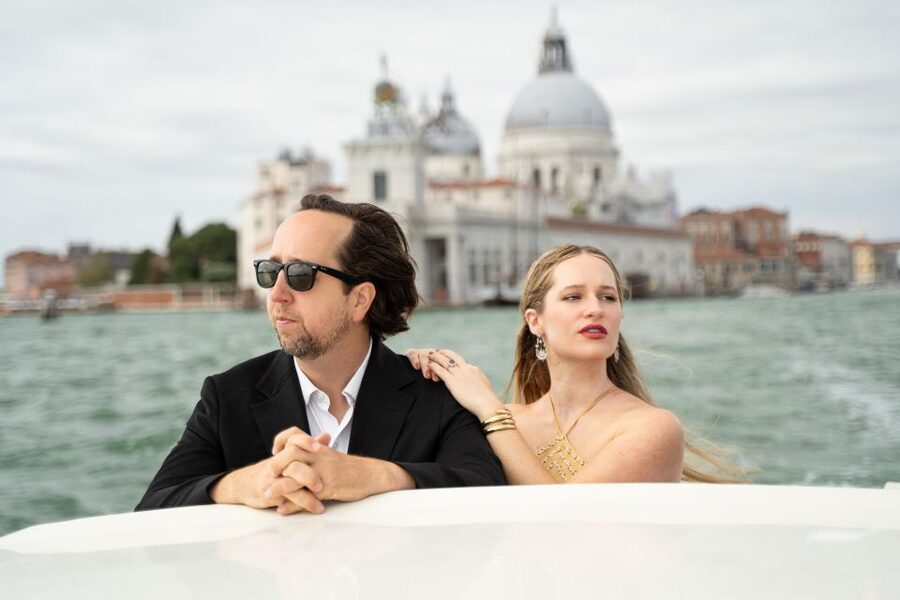Professional Photoshoot in Venice - The Photos You Receive
