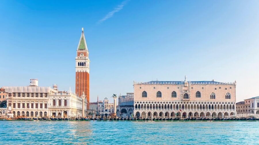 Ravenna Port to Venice with Deluxe Tour by Boat and Gondola - Guide quality and group size