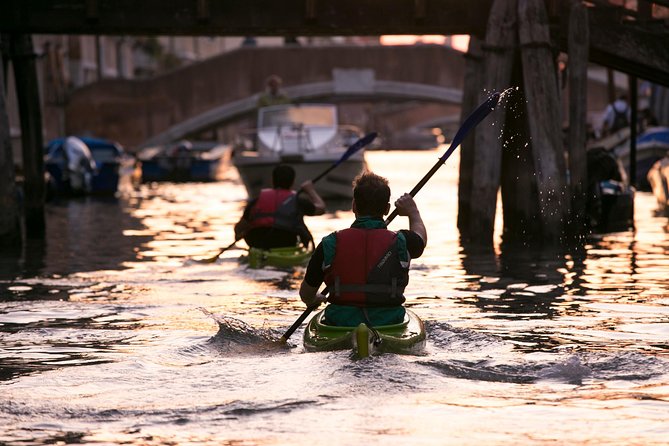 Real Venetian Kayak - Tour of Venice Canals with a Local Guide - What the 1-hour-40-minute timing really means