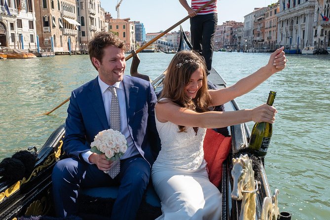 Renew your wedding vows on a romantic gondola - Is $914.51 good value for two?