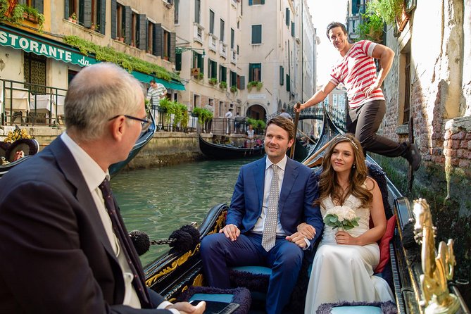 Renew your wedding vows on a romantic gondola - Walking through Piazza San Marco