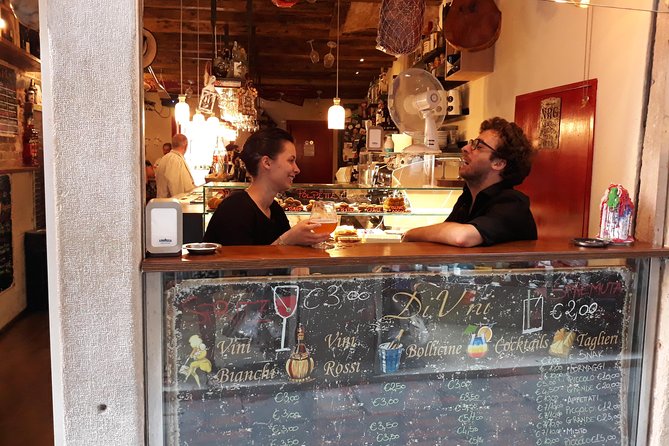 Rialto Food Tour With View - Rialto Bridge: Venice’s Famous Crossing