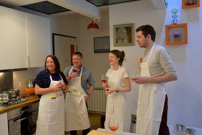 Rialto Market Tour with Hands on Cooking Class, Wine & Tiramisu - Choosing Fish, Vegetables, and the Day’s Menu