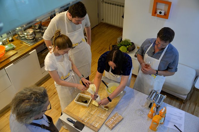 Rialto Market Tour with Hands on Cooking Class, Wine & Tiramisu - Preparing the Fish or Vegetable Course