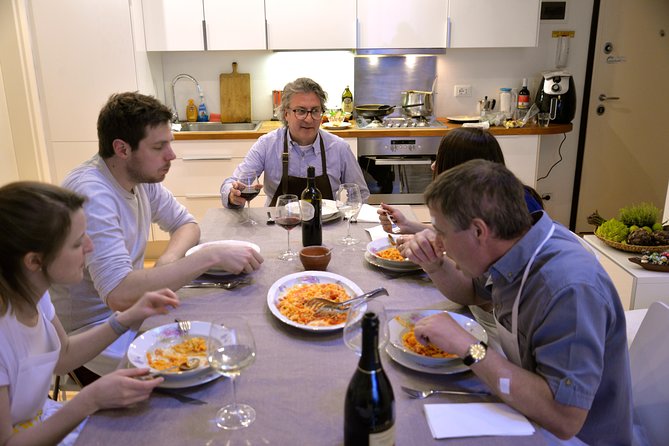 Rialto Market Tour with Hands on Cooking Class, Wine & Tiramisu - The Guides and the Quality Can Vary