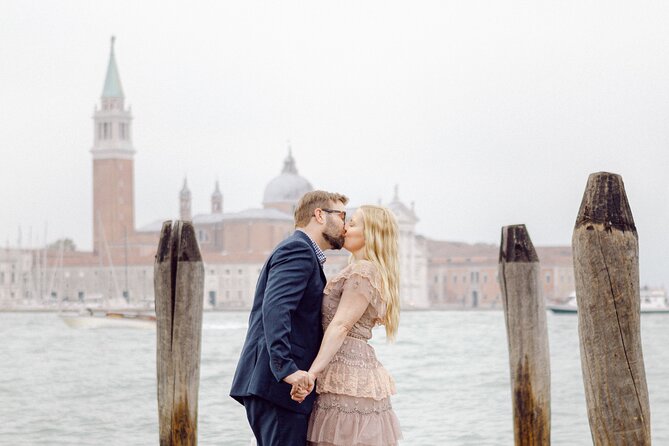 Romantic Photoshoot in Venice - What You Receive After the Shoot