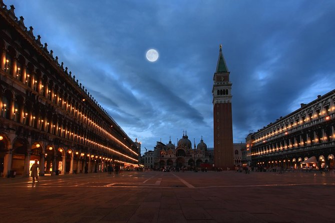 Saint Mark's VIP Night Tour: Exclusive Access Small Group Tour - Starting in Piazza San Marco at dusk