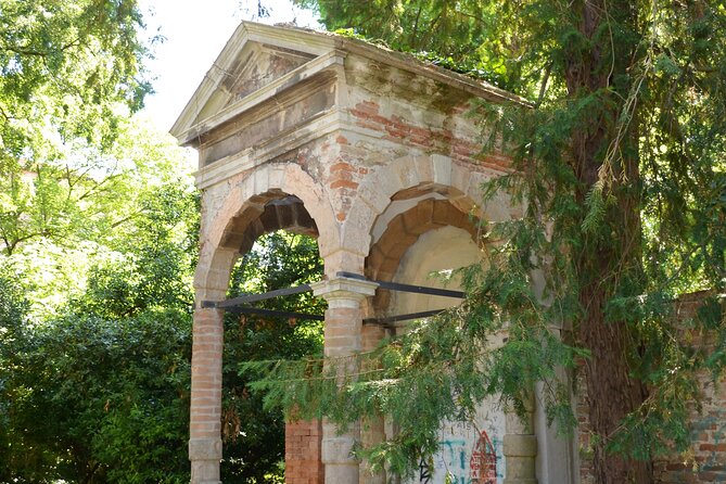 Secret Gardens of Venice Walking Tour - Villa Groggia, a calm public park