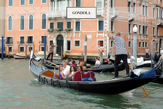 Shared Gondola Ride in Venice through enchanting Bridge of Sighs - Who will enjoy this Venice experience most?