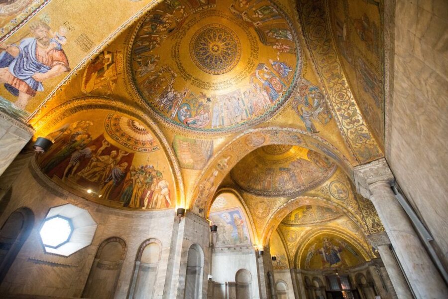 Skip the Line: St. Mark's Basilica Guided Tour - A short tour with a serious amount to see