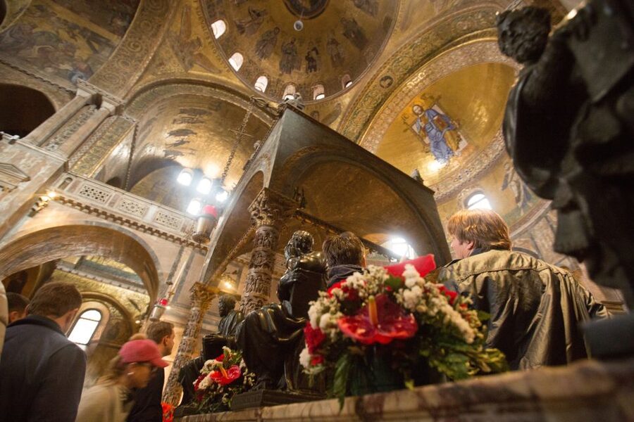 Skip the Line: St. Mark's Basilica Guided Tour - Is $33 good value?