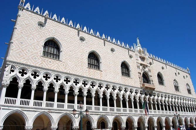 Skip the Line Venice Doge's Palace and St. Mark's Basilica Tour - Dress rules and security checks