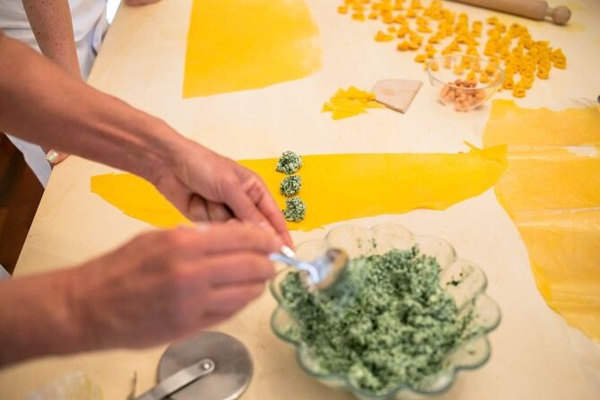 Small Group Pasta and Tiramisu Class at Local's Home in Venice - The host matters more than the address