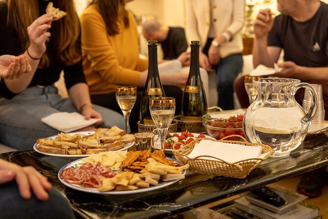 Small Group Pasta and Tiramisu Class at Local's Home in Venice - Full class or the shorter cicchetti option