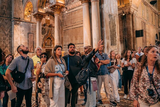 Small-group Saint Mark’s Basilica Priority Access - A small group, but not a private tour