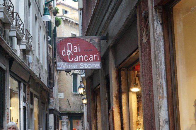 Sparkling Wine & Italian Prosecco Tasting in Venice - The setting can change the feel of the experience