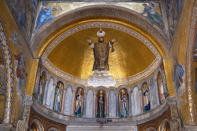 St Mark’s Basilica & Doge’s Palace Skip the Line - Semi-Private - What the eight-person group changes
