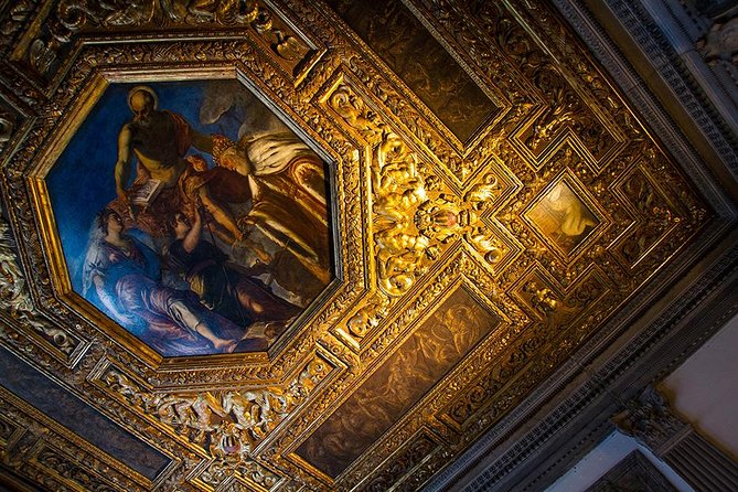 St Mark's Basilica & Doge's Palace with Secret Passages Access - Hidden rooms, archives, and the mechanics of government