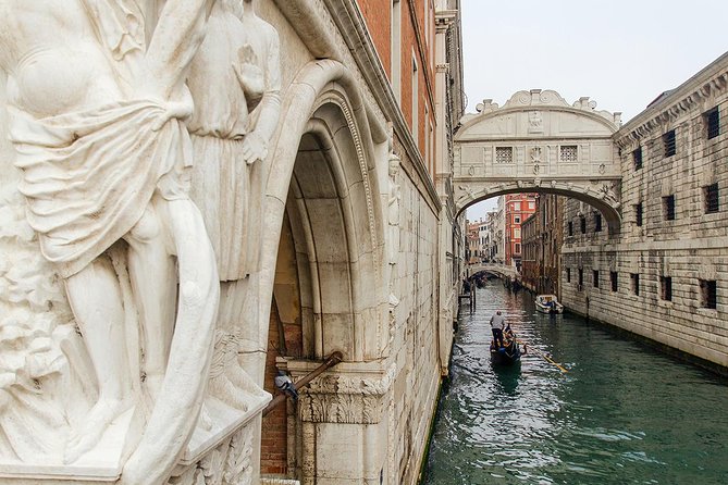 St Mark's Basilica & Doge's Palace with Secret Passages Access - Casanova’s cell and the prison side of Venice