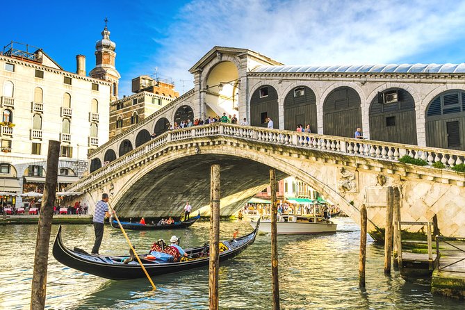 St. Mark’s Basilica Guided Tour with Venice Canals Gondola Ride - Standard tour or small-group upgrade?