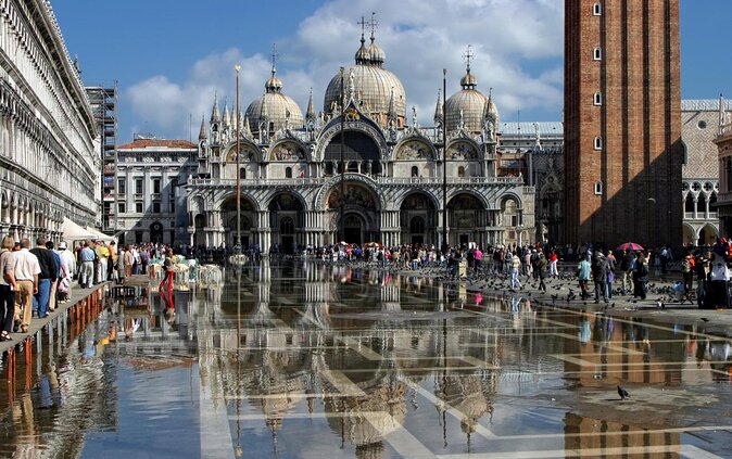 St. Mark's Cathedral Priority Guided Tour & History Gallery - Key points to know before booking