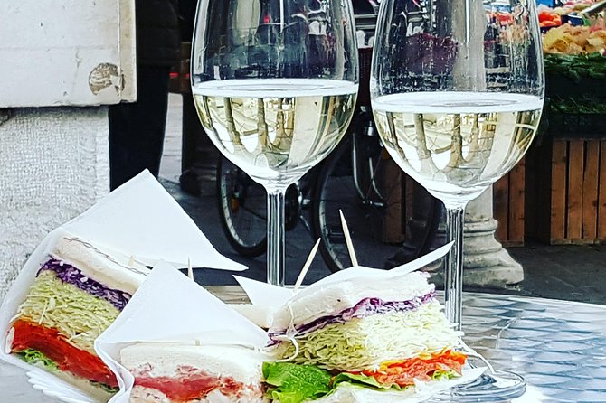 Street Food Walk in Padova - Starting at Palazzo della Ragione and Piazza delle Erbe