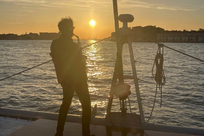 Sunset Jazz Catamaran Cruise with Aperitivo and Live Saxophone - San Giorgio Maggiore and the turn toward Lido