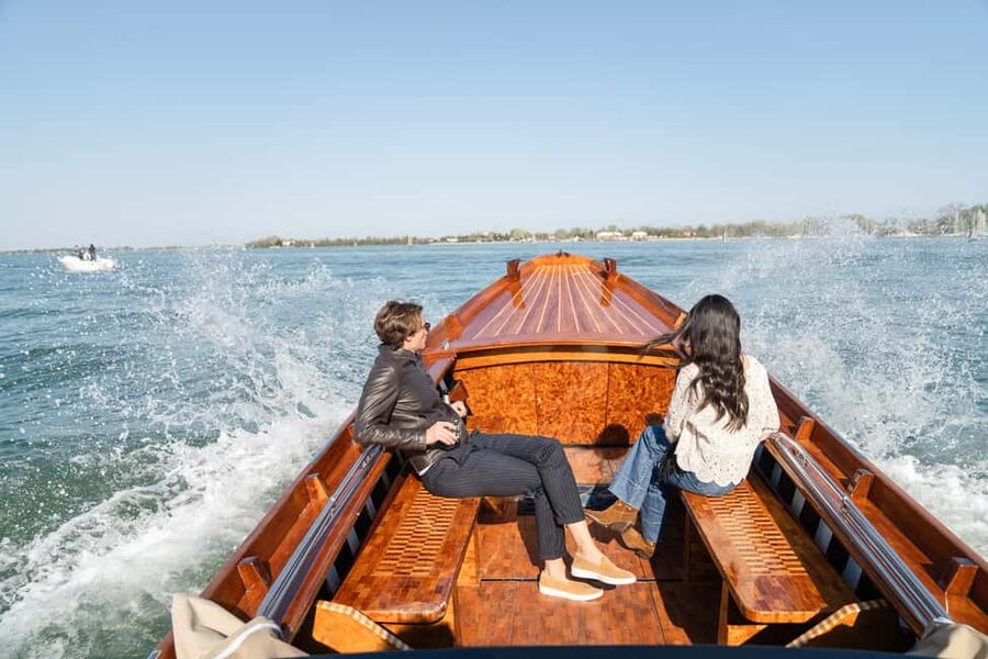 Sunset Serenity Cruise in the Venice Lagoon - What the one-hour duration really means