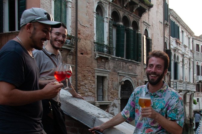 Tapas & Wines through secret Venice - Starting at Enoteca Al Volto