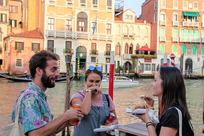 Tapas & Wines through secret Venice - Campo Santa Margherita at local hour