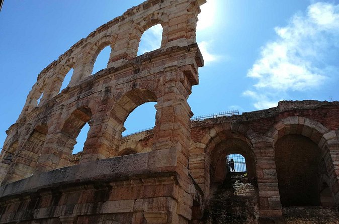The city of Romeo and Juliet: A self-guided audio tour through Verona - Piazza Erbe and Piazza dei Signori