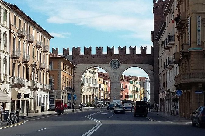 The city of Romeo and Juliet: A self-guided audio tour through Verona - Santa Anastasia Church and the walk toward the river