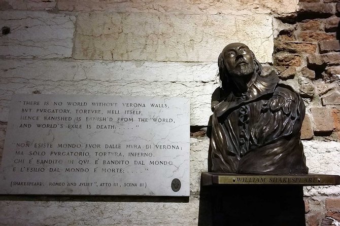 The city of Romeo and Juliet: A self-guided audio tour through Verona - Ponte Pietra and the river views