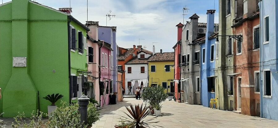 The gems of the lagoon. Torcello Burano Murano - Who should choose this island tour?