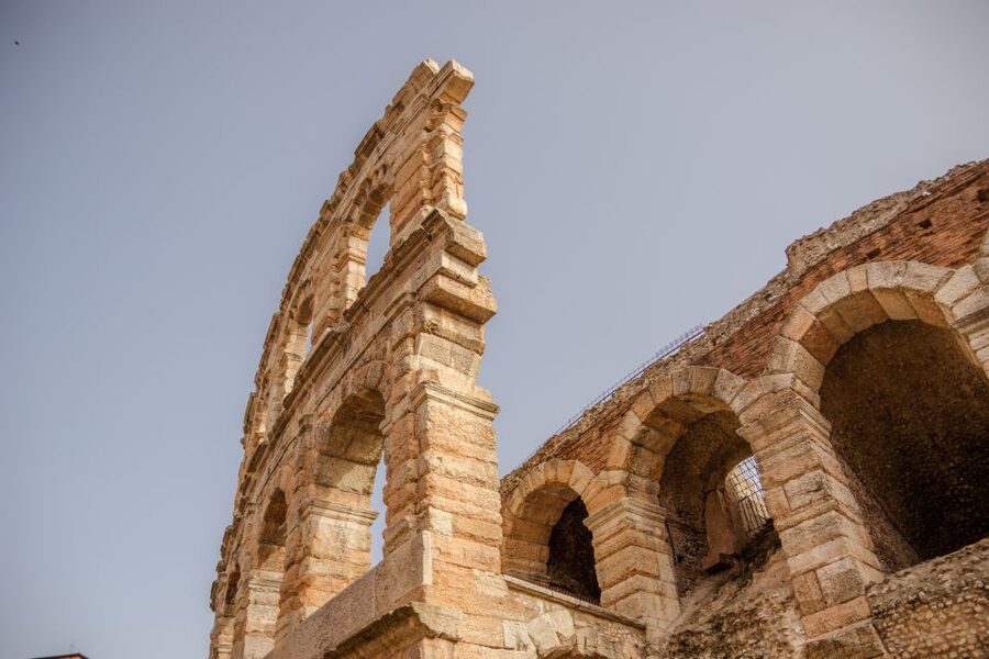 The Highlights of Verona Small Group Walking Tour - Key points at a glance