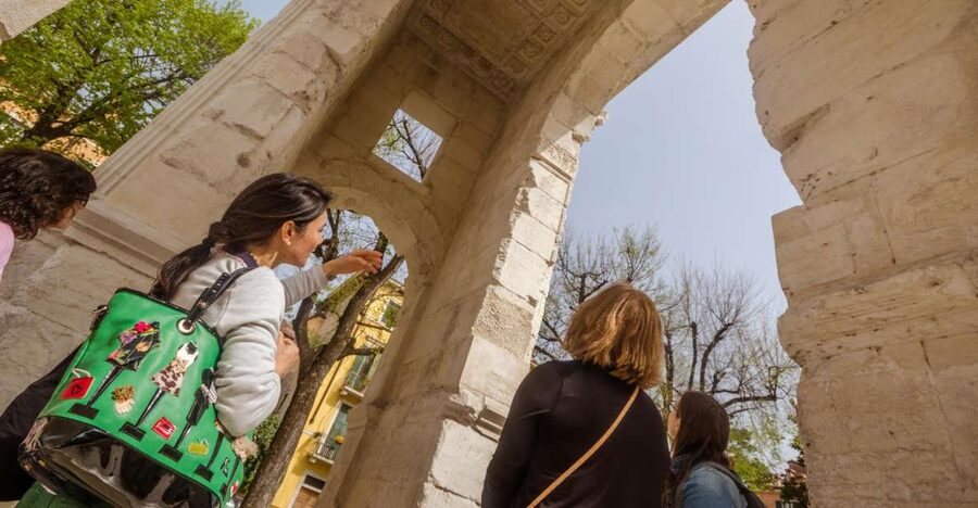 The Highlights of Verona Small Group Walking Tour - Arco dei Gavi and Roman Verona