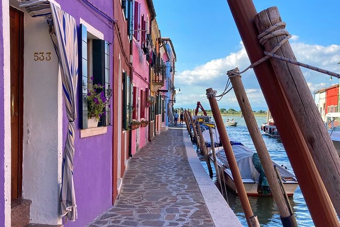 The Secret Corners of Burano - Is $64.88 a fair price?