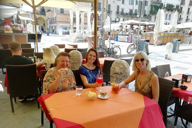 The Spritz Experience in Verona - Snacks, Dietary Choices, and What This Is Not