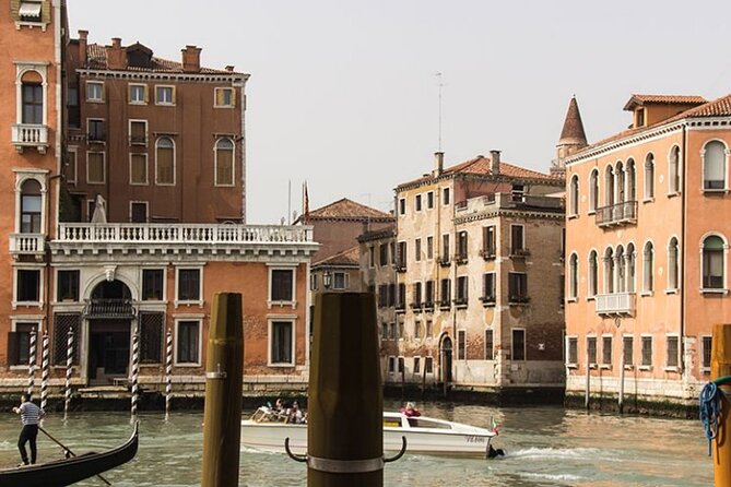 Tour on the Trails of Commissario Brunetti in Venice - Key points at a glance