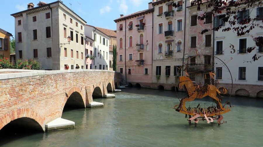 Treviso Small-Group Walking Tour: Top Sights & Hidden Gems - Why Treviso rewards a walking tour